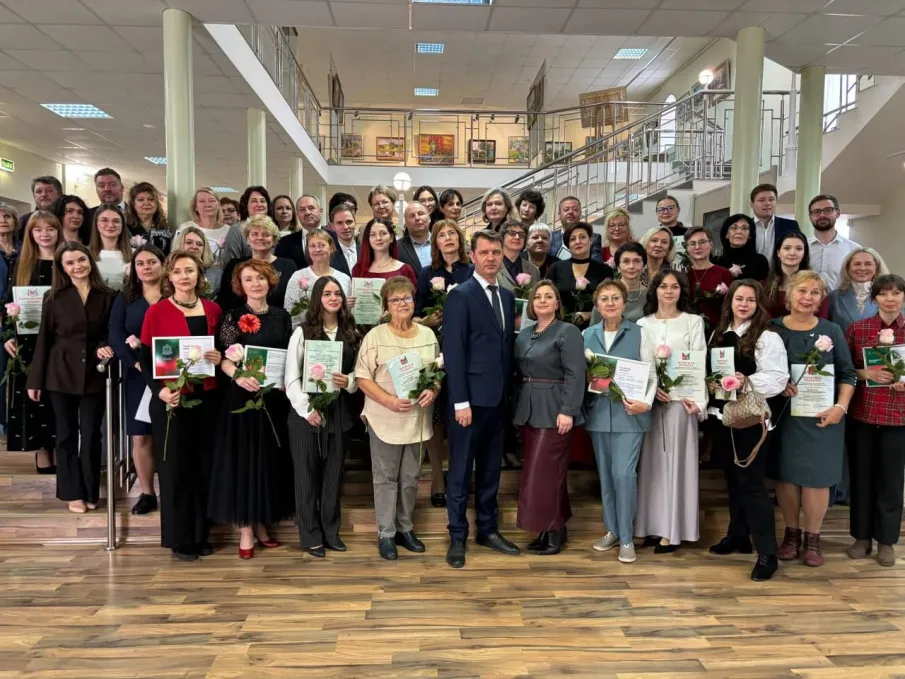 Глава Сарова Алексей Сафонов: "Продолжаем планомерную работу по повышению зарплаты работников бюджетной сферы."